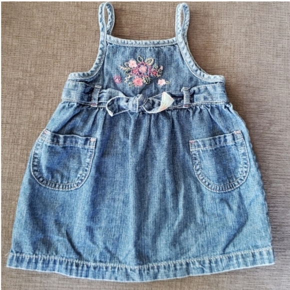 OshKosh B'gosh Other - 👑 OshKosh 6m Dress Denim Overall